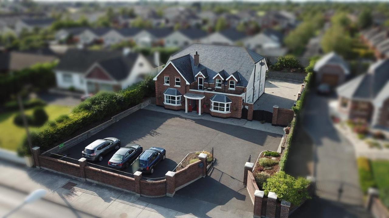 Caravogue House 호텔 트림 외부 사진